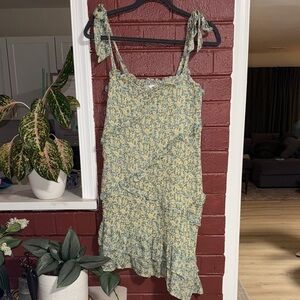 ASTR the label Yellow and Blue Floral Mini Dress Medium
